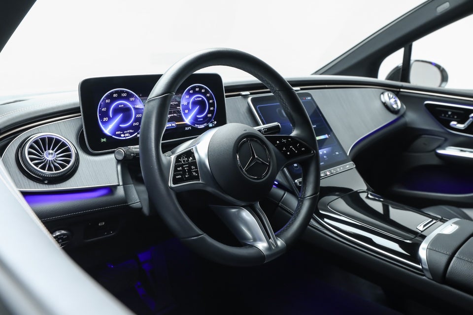 Mercedes EQE300 AMG Line 4d