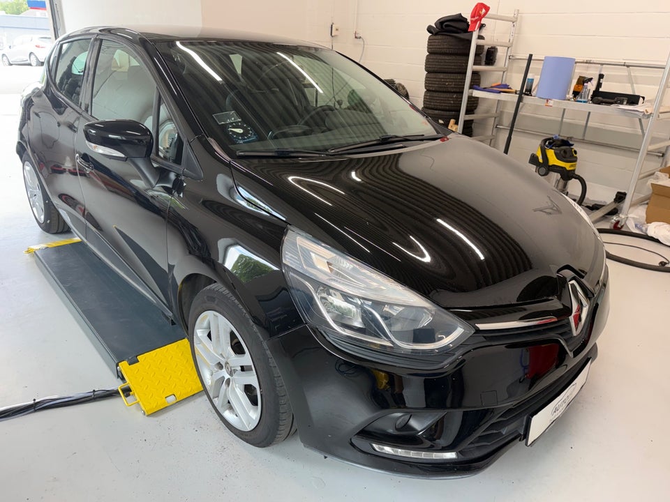 Renault Clio IV 1,5 dCi 90 Zen 5d