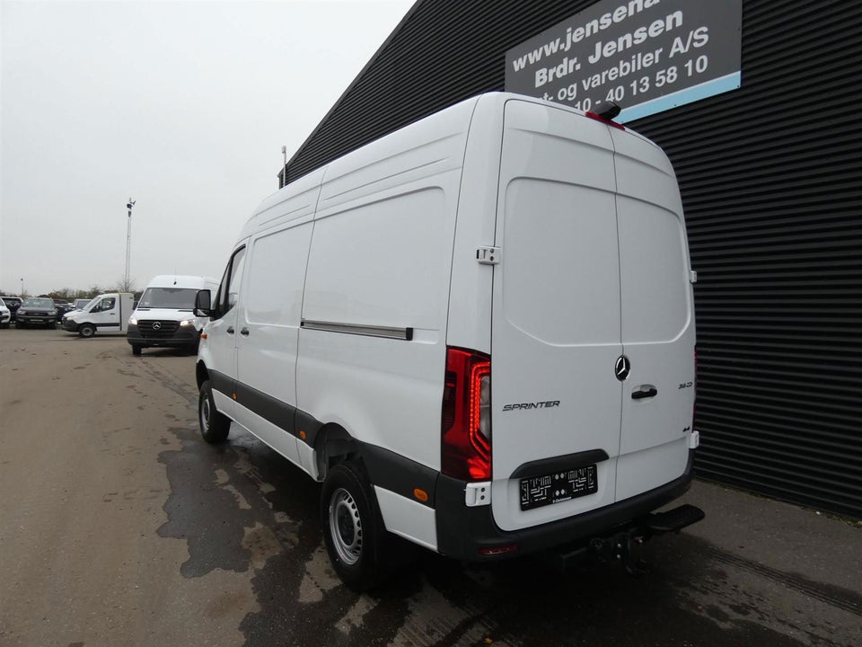 Mercedes Sprinter 319 2,0 CDi A2 Kassevogn aut. AWD