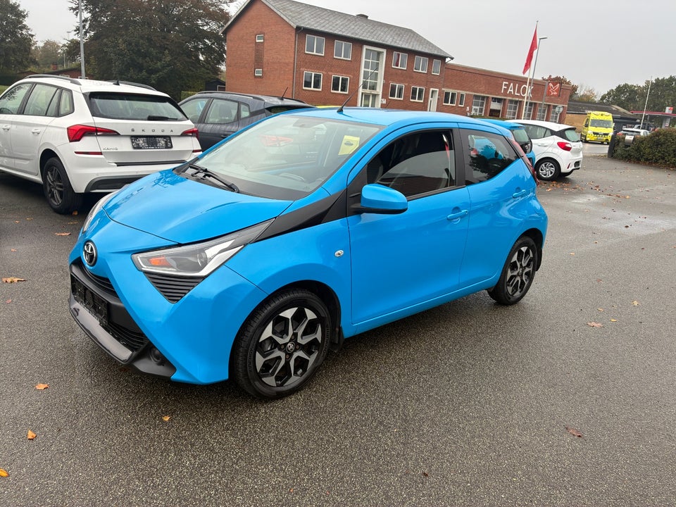 Toyota Aygo 1,0 VVT-i x-plore 5d