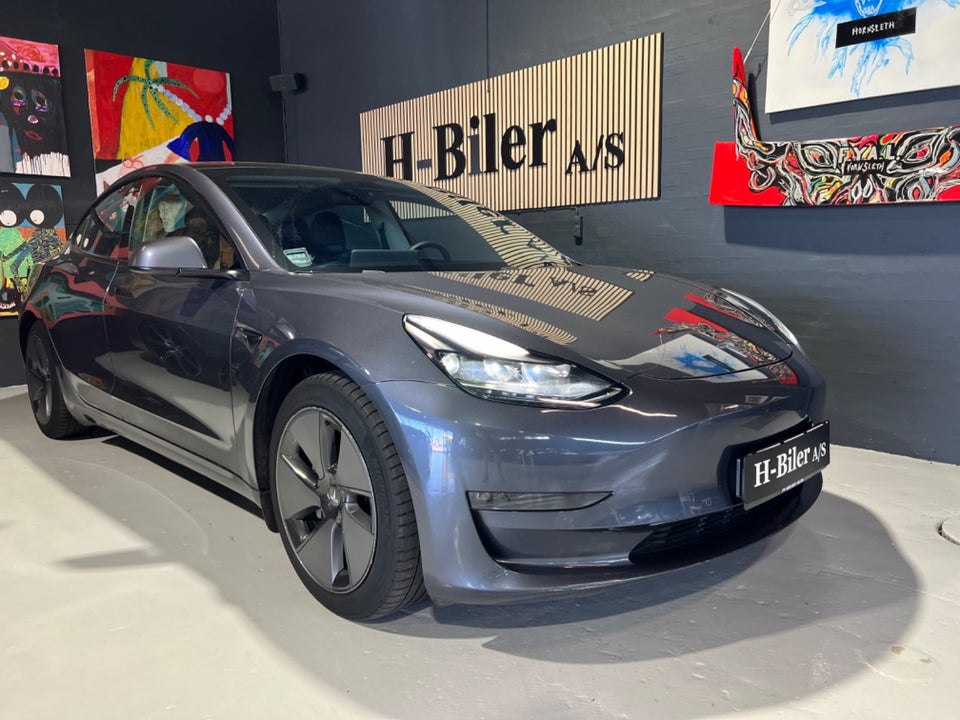 Tesla Model 3 Long Range AWD 4d