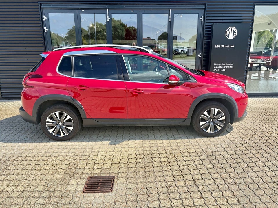 Peugeot 2008 1,2 PureTech 130 Prestige 5d