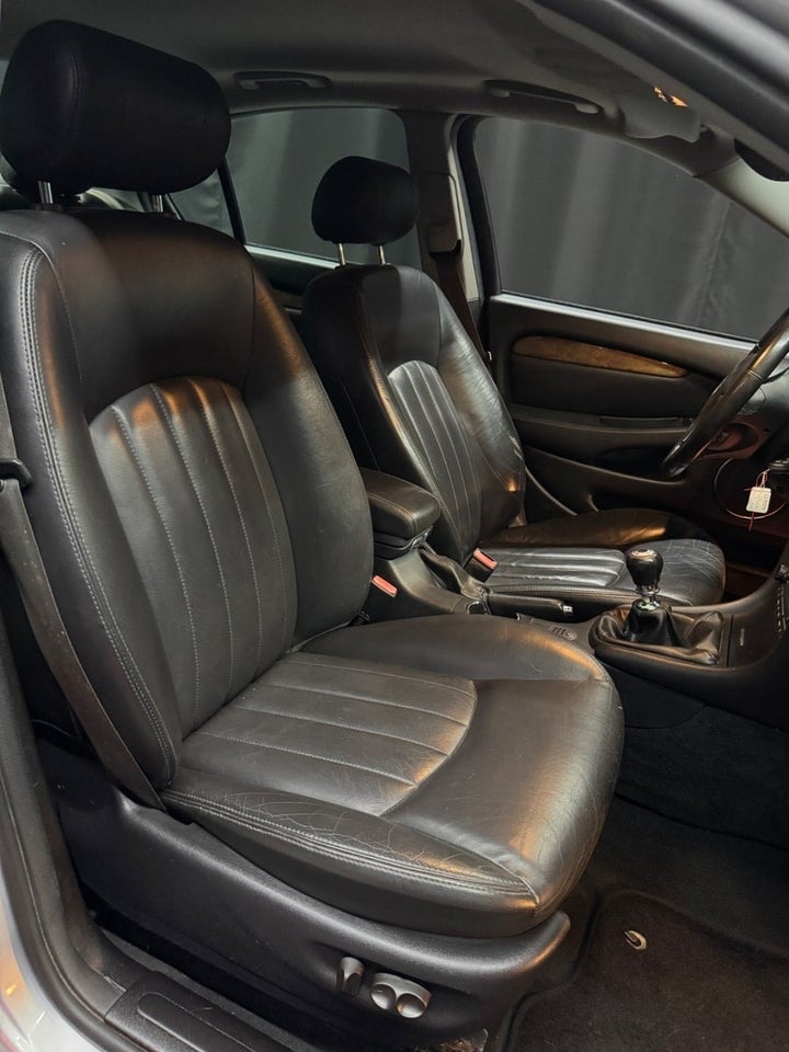 Jaguar X-type 2,5 Classic 4d