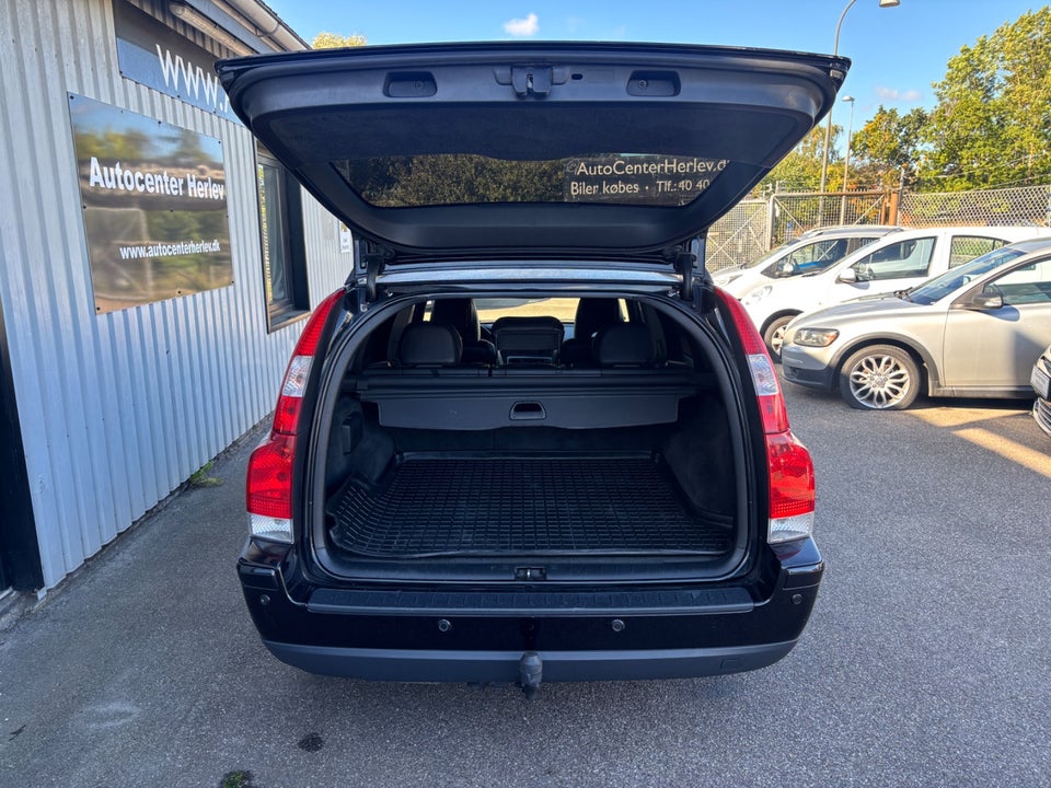 Volvo V70 2,4 140 Kinetic 5d