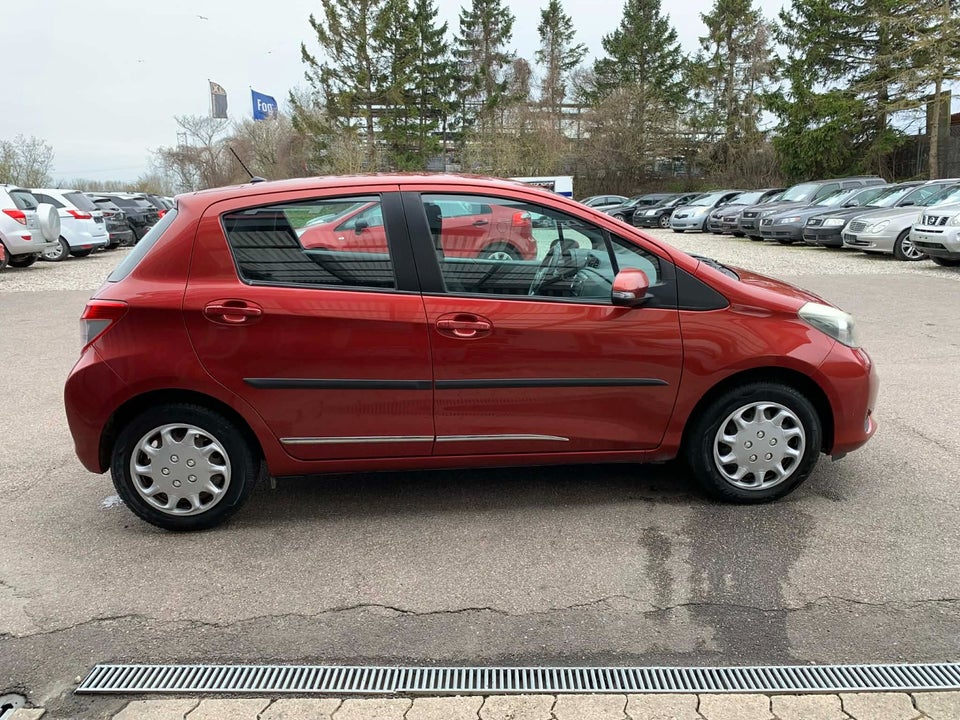 Toyota Yaris 1,3 VVT-i T2 Touch 5d