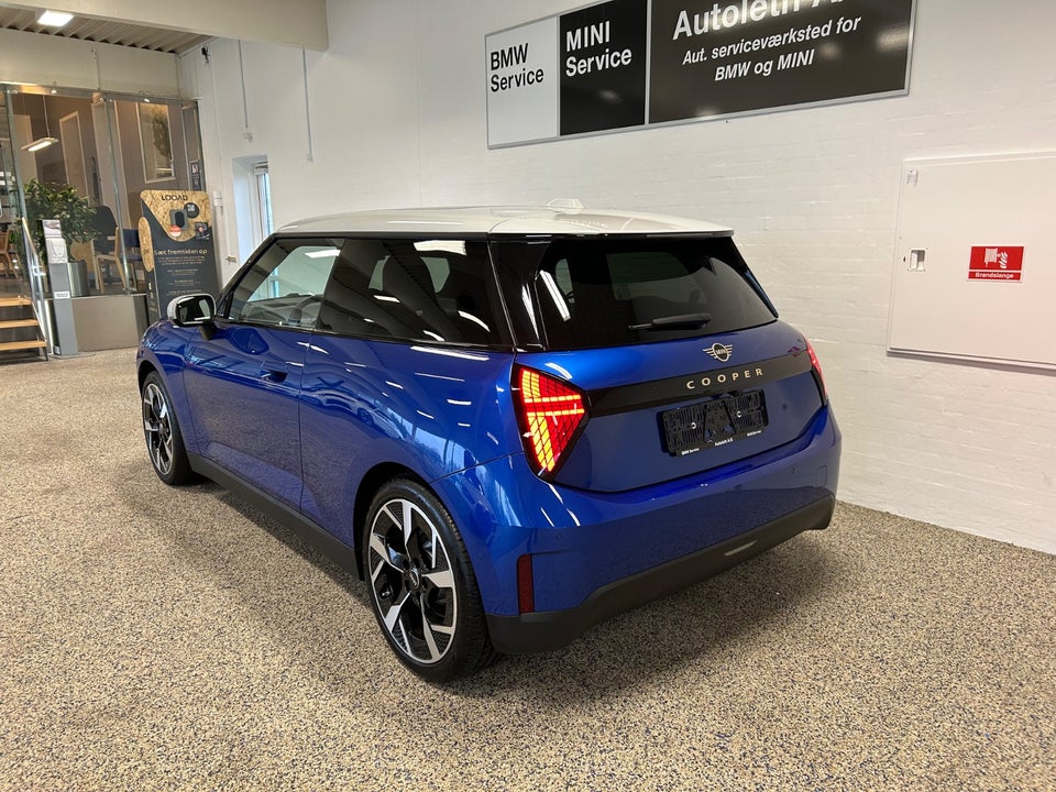 MINI Cooper E Favoured Trim M 3d