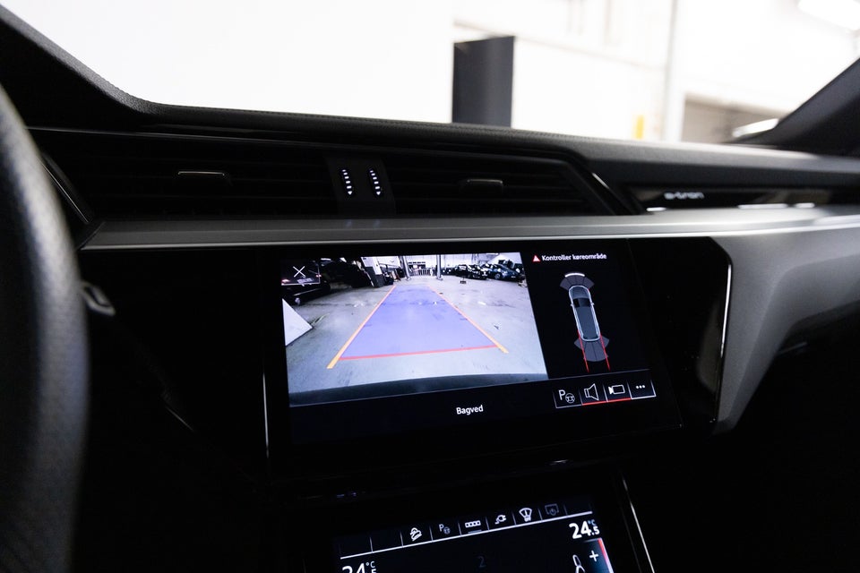 Audi e-tron 55 S-line quattro 5d