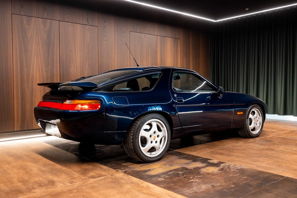 Porsche 928 5,4 GTS 3d
