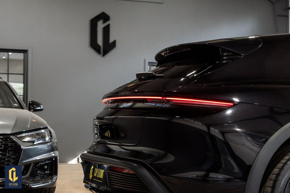 Porsche Taycan 4S Performance+ Cross Turismo 5d
