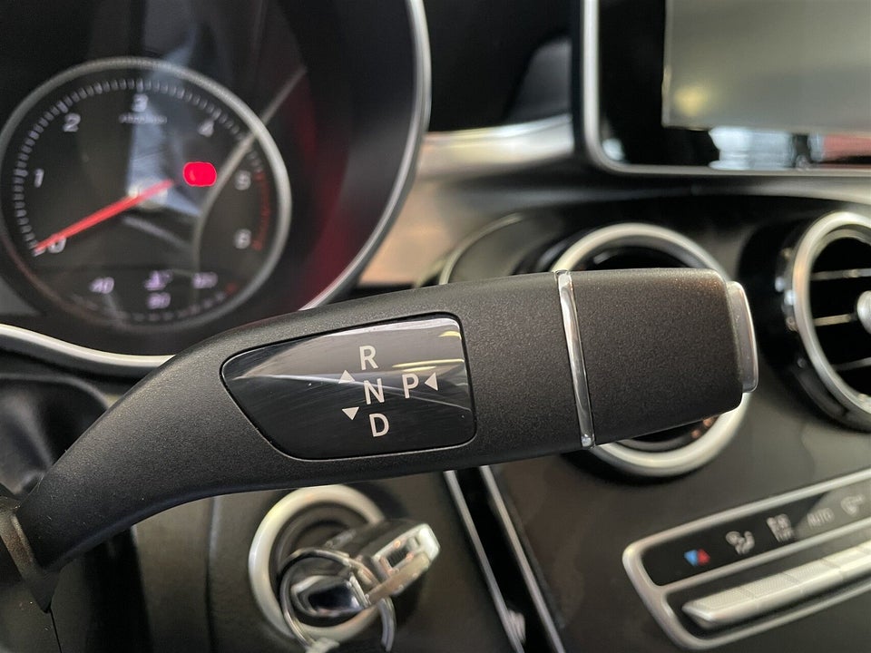 Mercedes C220 d 2,2 Progressive stc. aut. 5d