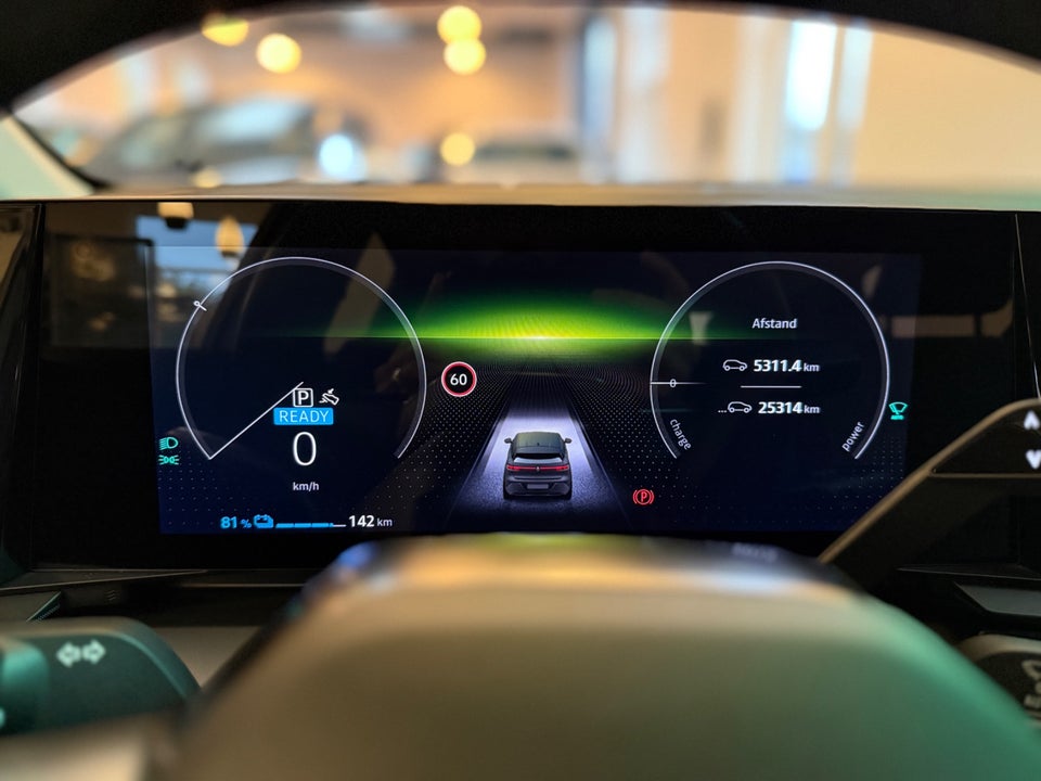 Renault Megane E-Tech 40 Equilibre 5d