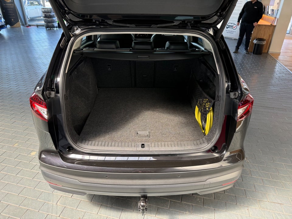 Skoda Enyaq 80 iV Loft 5d