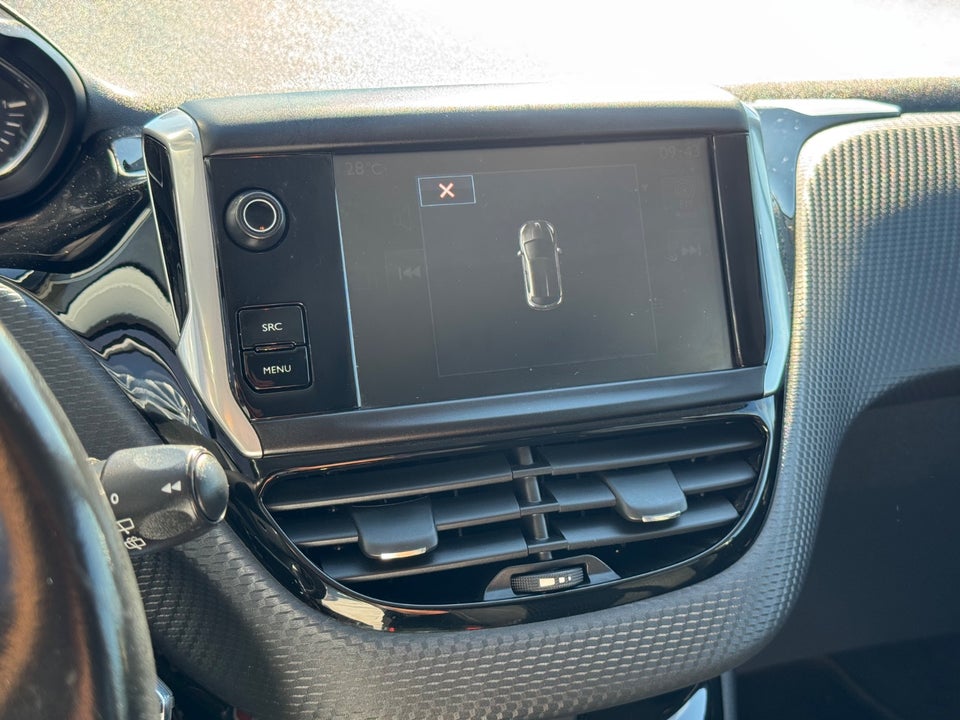 Peugeot 208 1,2 VTi 82 Allure 5d