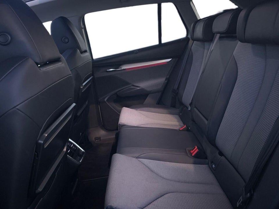 Skoda Enyaq 60 iV Loft 5d