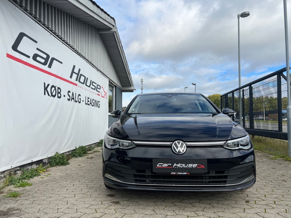 VW Golf VIII 1,5 eTSi 150 Style 75 Years Edition DSG 5d