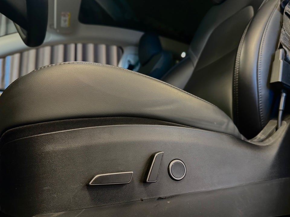 Tesla Model Y RWD 5d