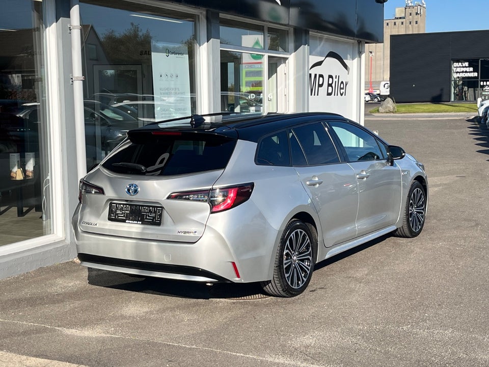 Toyota Corolla 1,8 Hybrid H3 Design Touring Sports MDS 5d