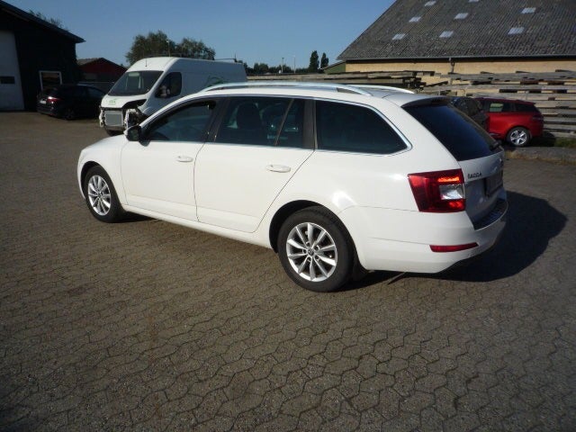 Skoda Octavia 1,4 TSi 140 Elegance Combi 5d