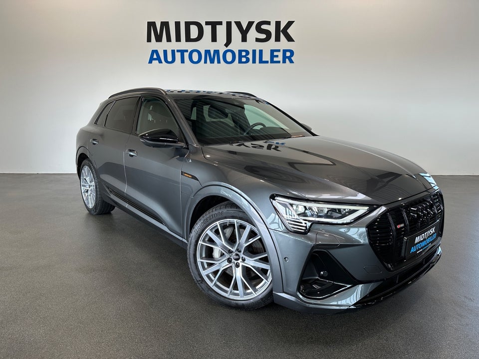 Audi e-tron 55 S-line quattro 5d