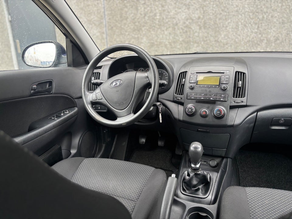 Hyundai i30 1,6 CRDi 90 Blue Drive 5d