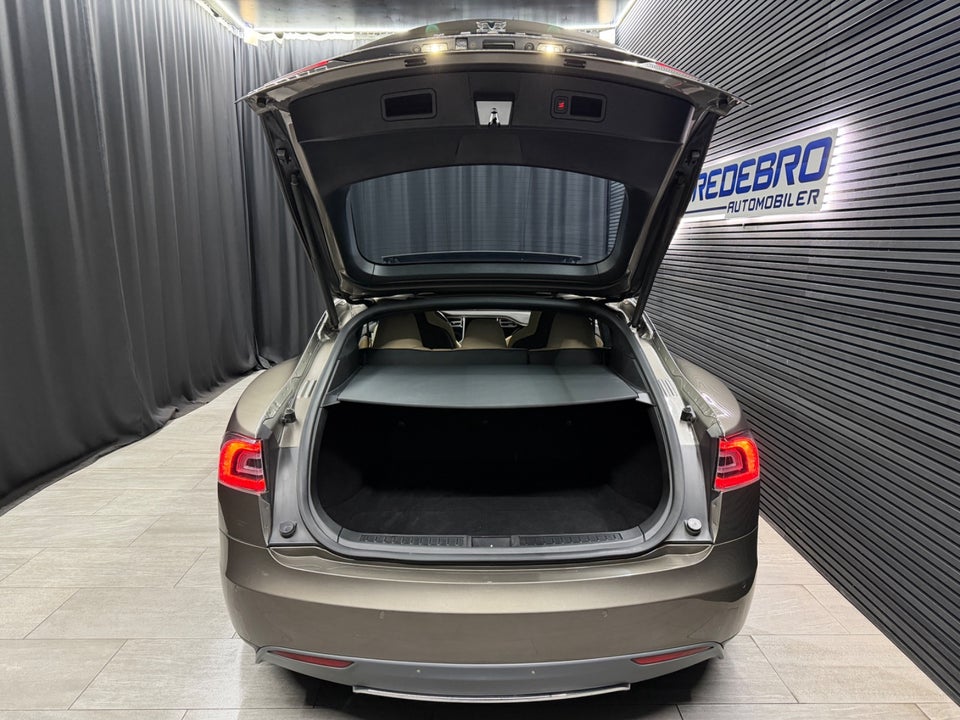 Tesla Model S 70D 5d