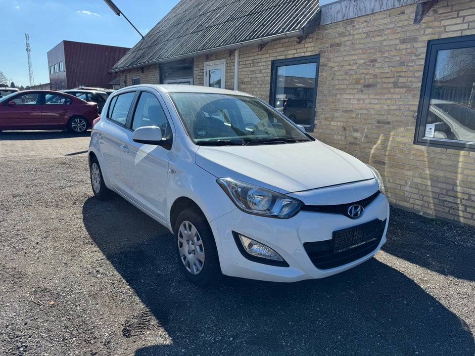 Hyundai i20 1,25 Comfort 5d