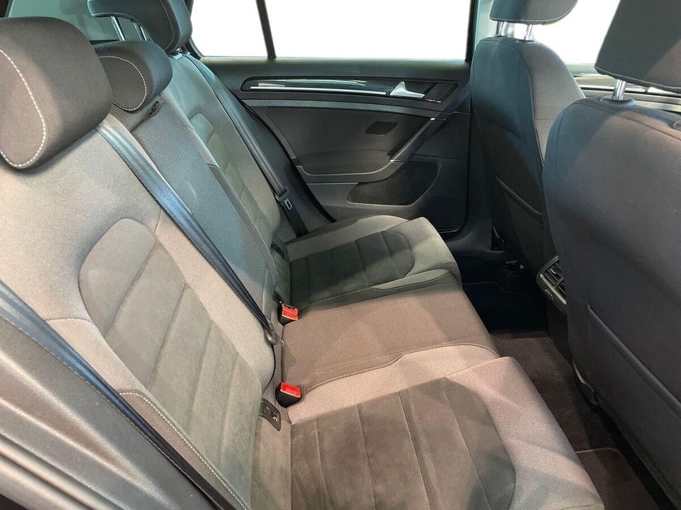 VW Golf VII 1,5 TSi 150 Highline DSG 5d