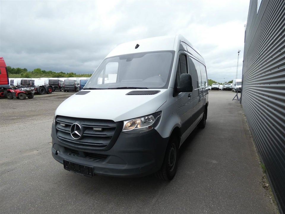 Mercedes Sprinter 316 2,2 CDi A2 Kassevogn RWD