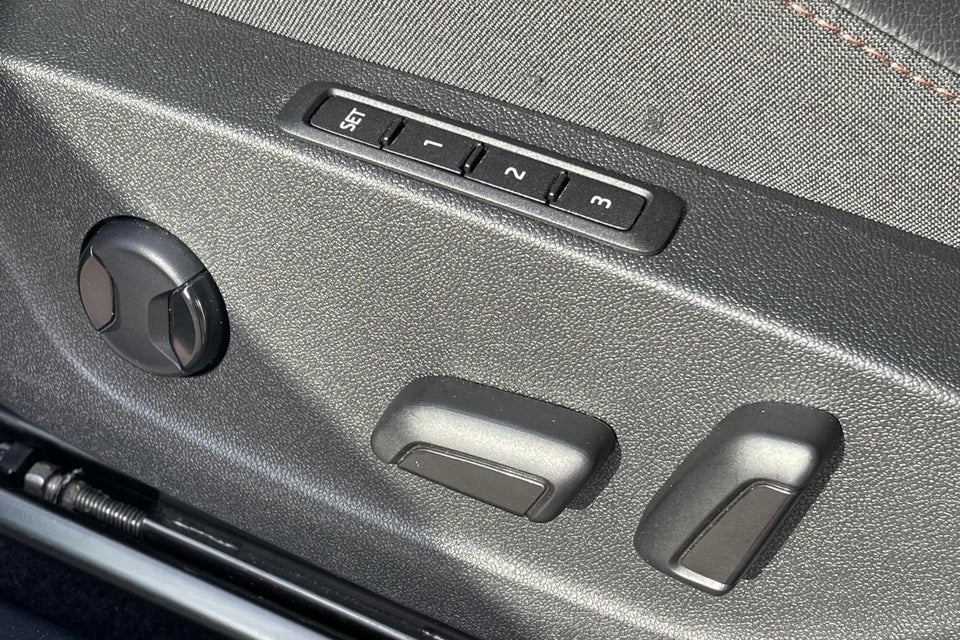 Skoda Enyaq 80 iV Suite 5d