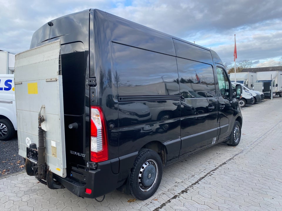 Renault Master III T35 2,3 dCi 165 L2H2 Kassevogn