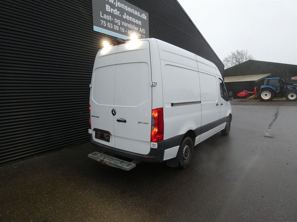 Mercedes Sprinter 317 2,0 CDi A2 Kassevogn aut. RWD