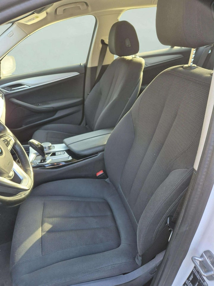 BMW 520d 2,0 Touring Connected aut. 5d