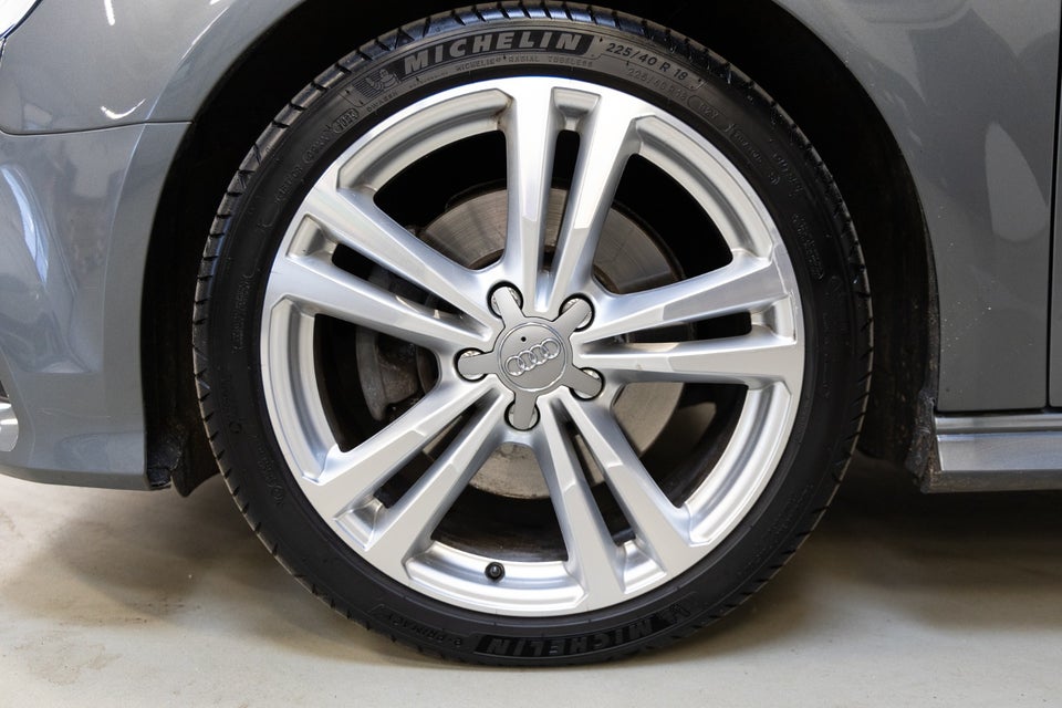 Audi A3 40 TFSi S-line Sportback quattro S-tr. 5d