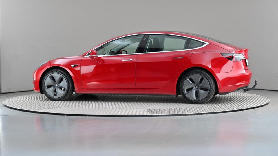 Tesla Model 3 Long Range AWD 4d