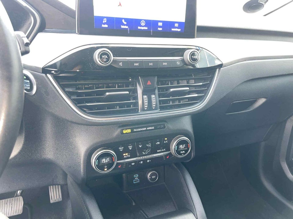 Ford Kuga 2,5 PHEV Titanium CVT 5d