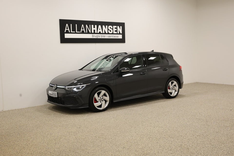 VW Golf VIII 1,4 GTE DSG 5d