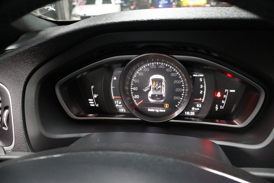 Volvo V40 2,0 D3 150 Momentum aut. 5d