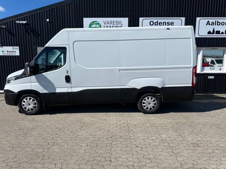 Iveco Daily 3,0 35S17 12m³ Van