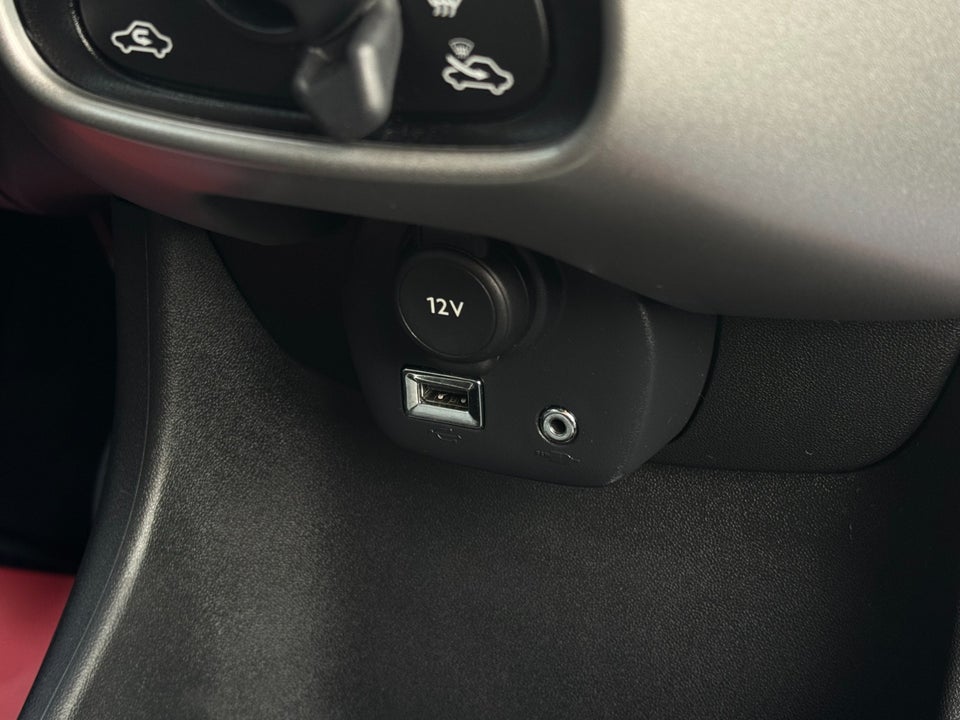 Toyota Aygo 1,0 VVT-i x-black II 5d