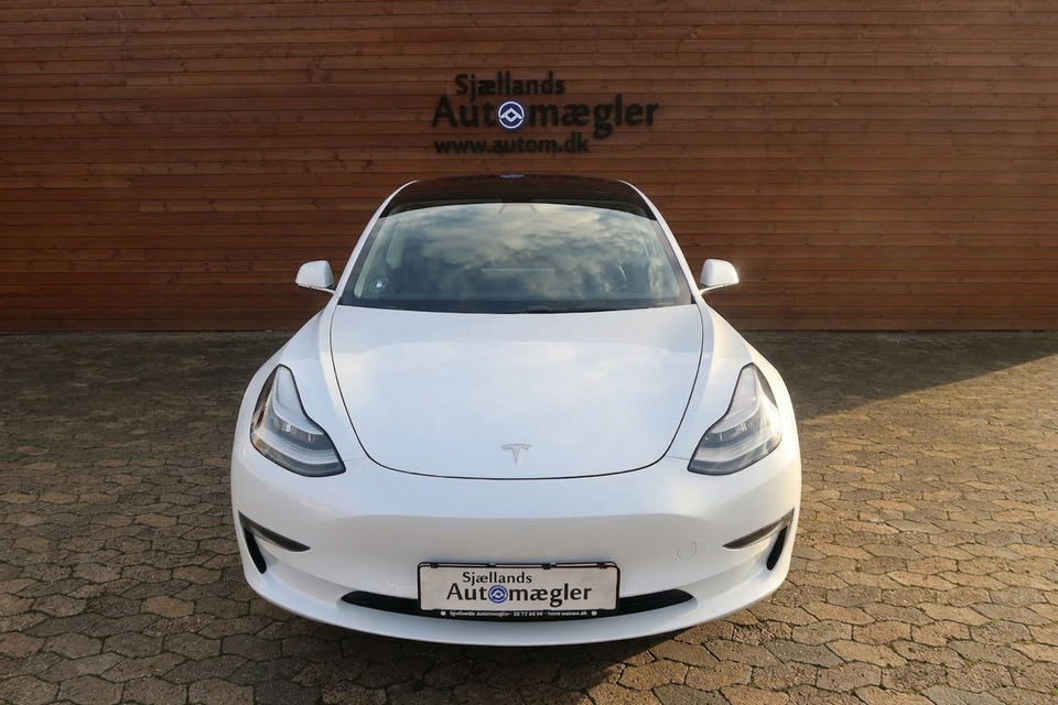Tesla Model 3 Performance AWD 4d