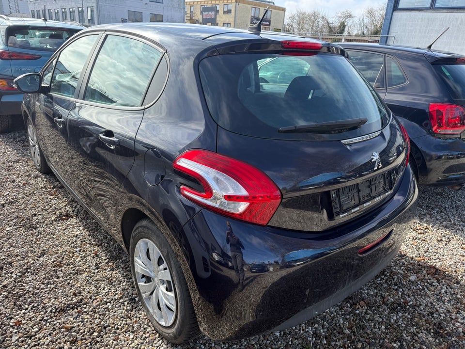 Peugeot 208 1,2 VTi Active 5d