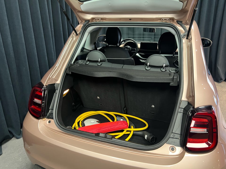 Fiat 500e 42 Icon 3d