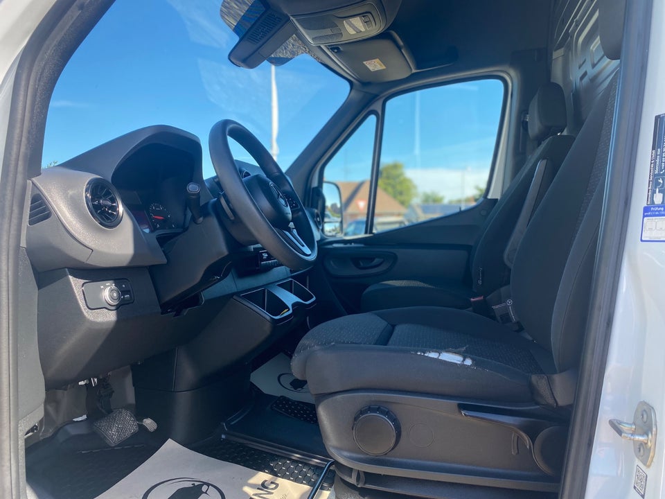 Mercedes Sprinter 319 2,0 CDi A2 Kassevogn aut. 4x4