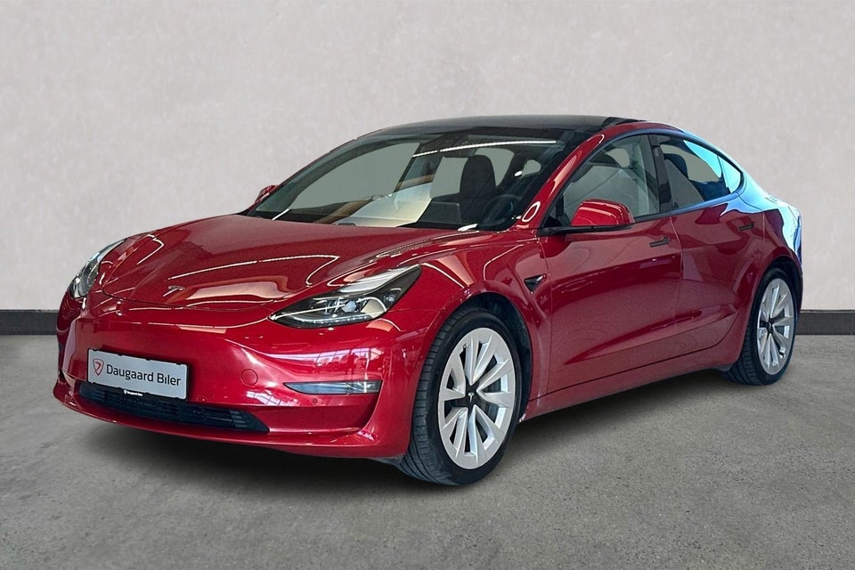 Tesla Model 3 Long Range AWD 4d