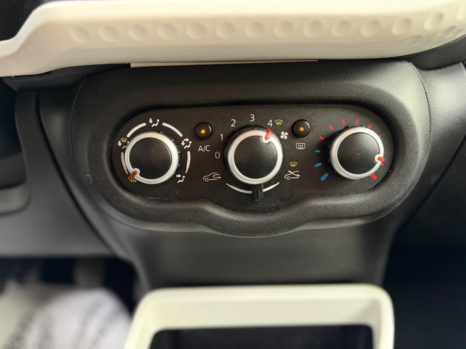 Renault Twingo 1,0 SCe 70 Authentique 5d