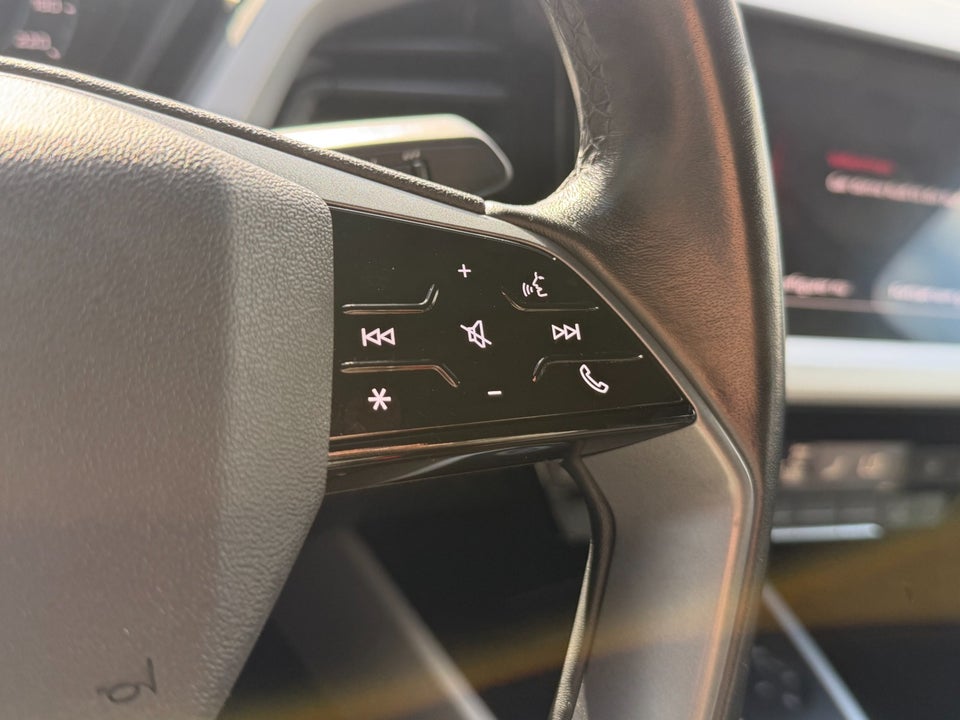 Audi Q4 e-tron 35  5d