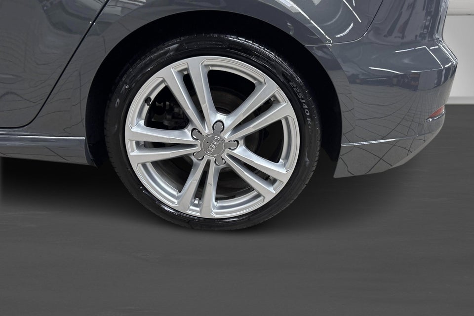 Audi A3 40 TFSi Sport Limited Sportback S-tr. 5d