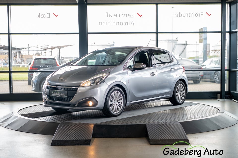 Peugeot 208 1,2 PureTech 82 Exclusive+ 5d