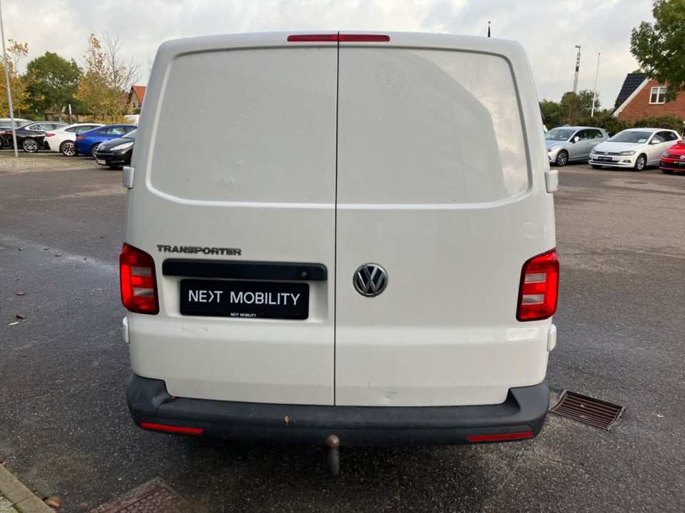 VW Transporter 2,0 TDi 150 Kassevogn DSG lang