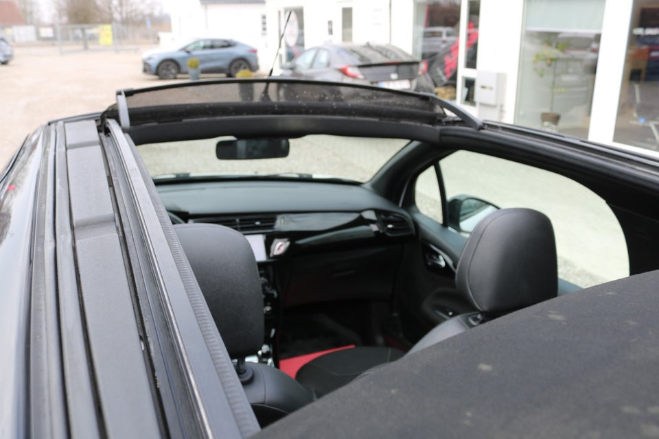 Citroën DS3 1,2 VTi 82 Design Cabrio 2d